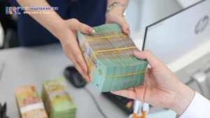 Sổ đỏ chưa sang tên có vay được ngân hàng